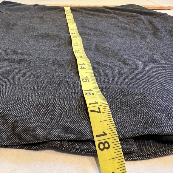 Lyssé Pull On Black Weave Knee Length Skirt High Quality Stretch Large Petite - Picture 9 of 10